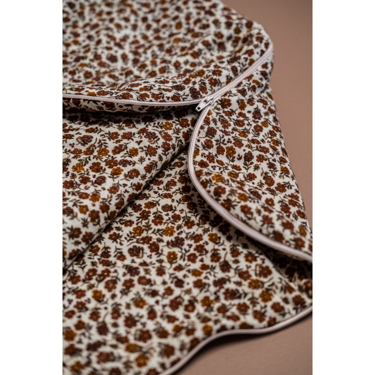 by KlipKlap Rose Wild Flower Kørepose