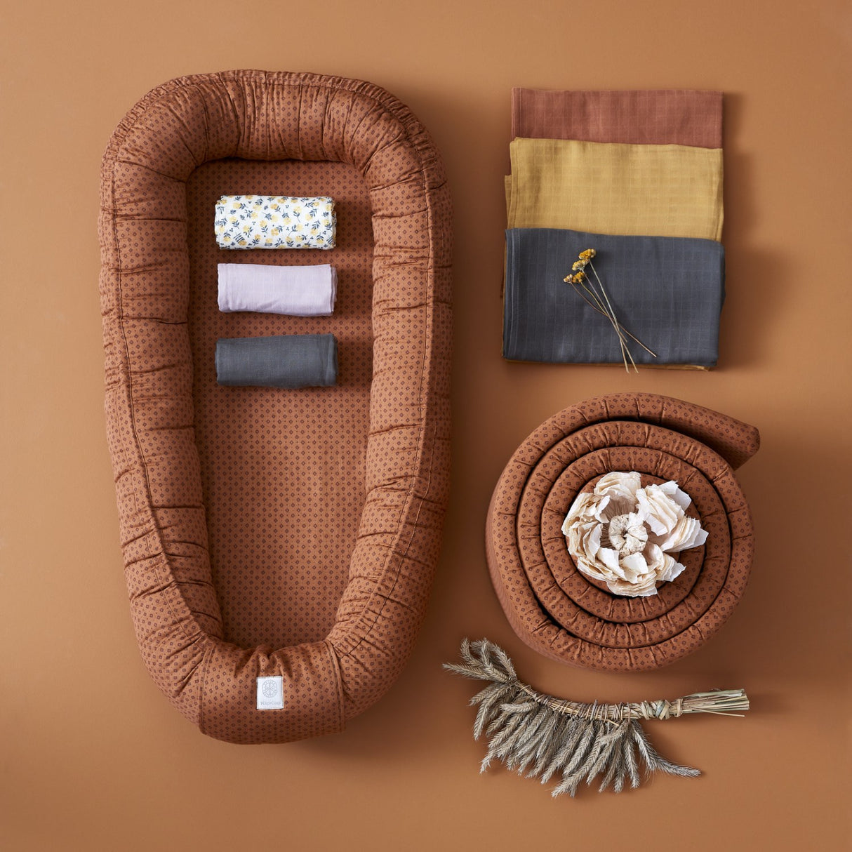 by KlipKlap Brown Indian Diamonds Baby Nest