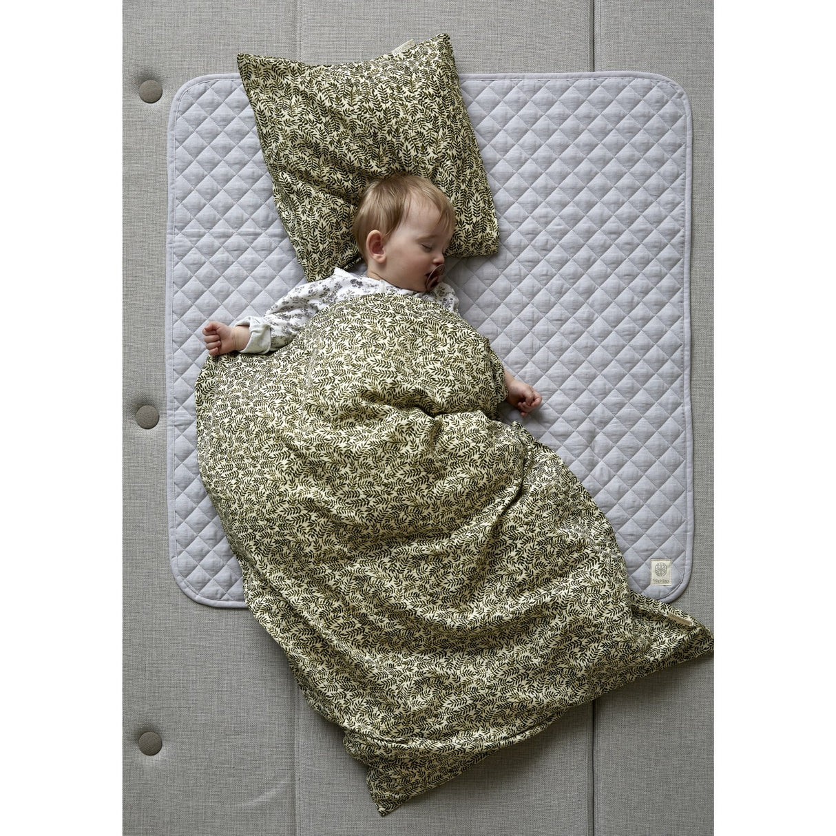 by KlipKlap Jungle Laurel Leaf Sengetøj