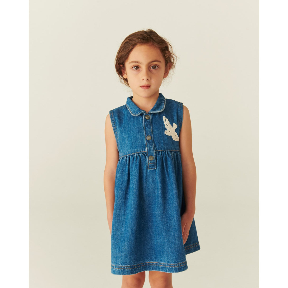 COPENHAGEN COLORS Indigo Blue Washed Denim Kjole W. Crochet Doves