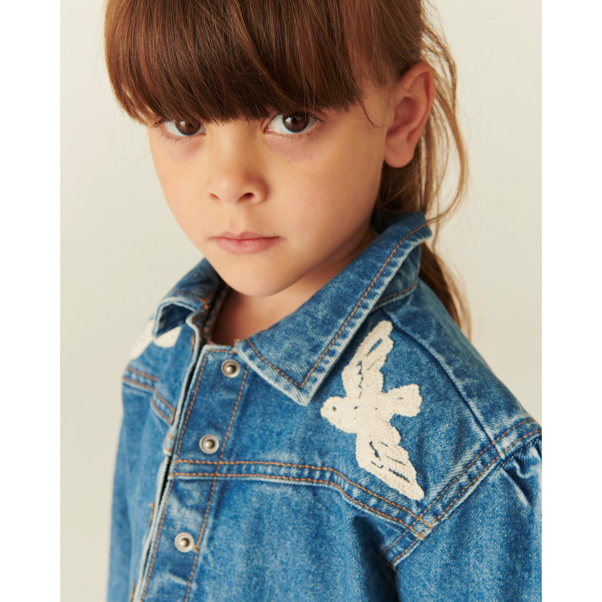 COPENHAGEN COLORS Indigo Blue Washed Denim Flæse Jakke W. Crochet Doves