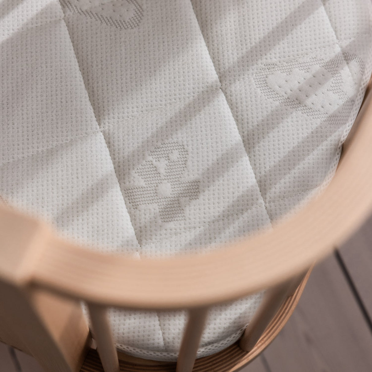Sebra X Träumeland White Madras Til Bedside Crib