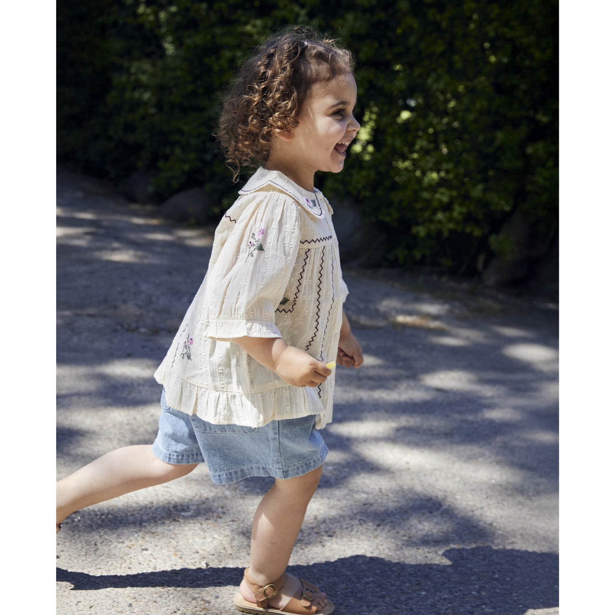 Fliink Sandshell Dobby Ss Rose Embr Bluse