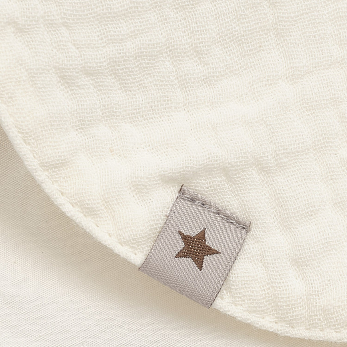 Huttelihut Antique White Summer Hue Ears Muslin