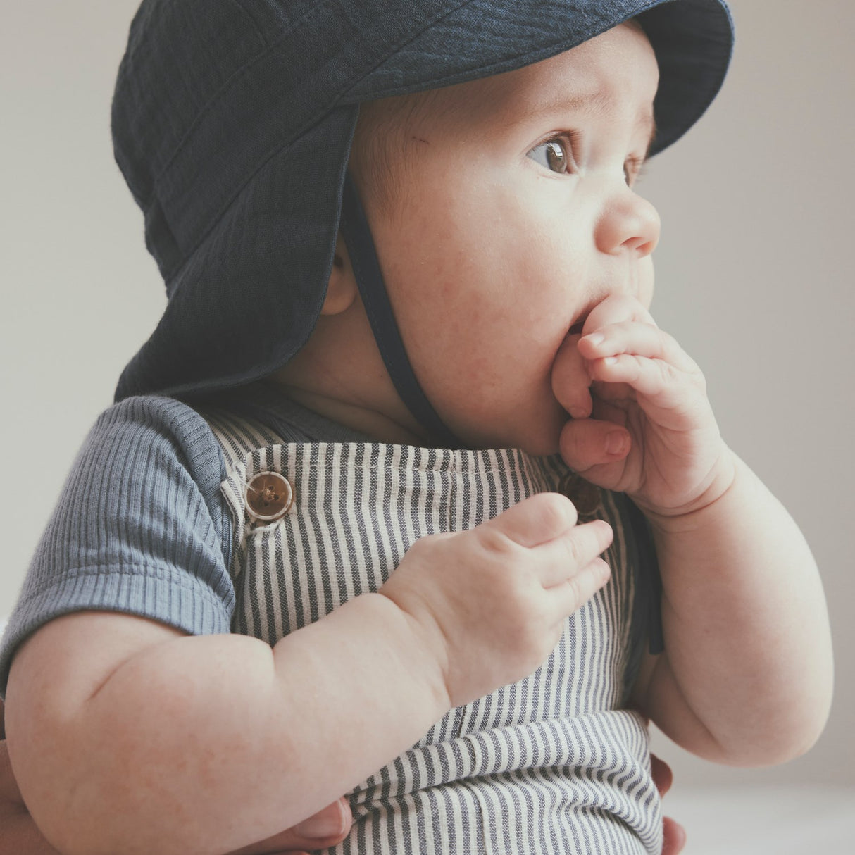 Huttelihut Bering Sea Summer Hue Ears Muslin