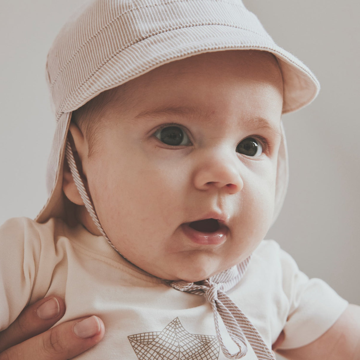 Huttelihut White Pepper Sun Hue Stripe - Upf 40+