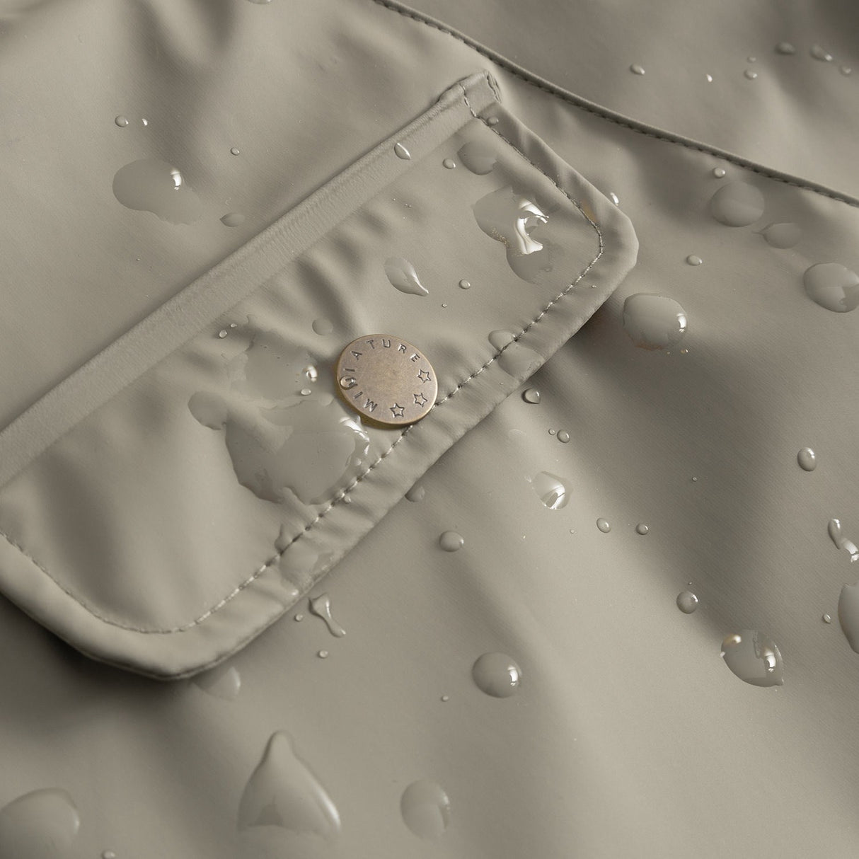 Mini A ture Vert Matwainis Rain Set. Grs