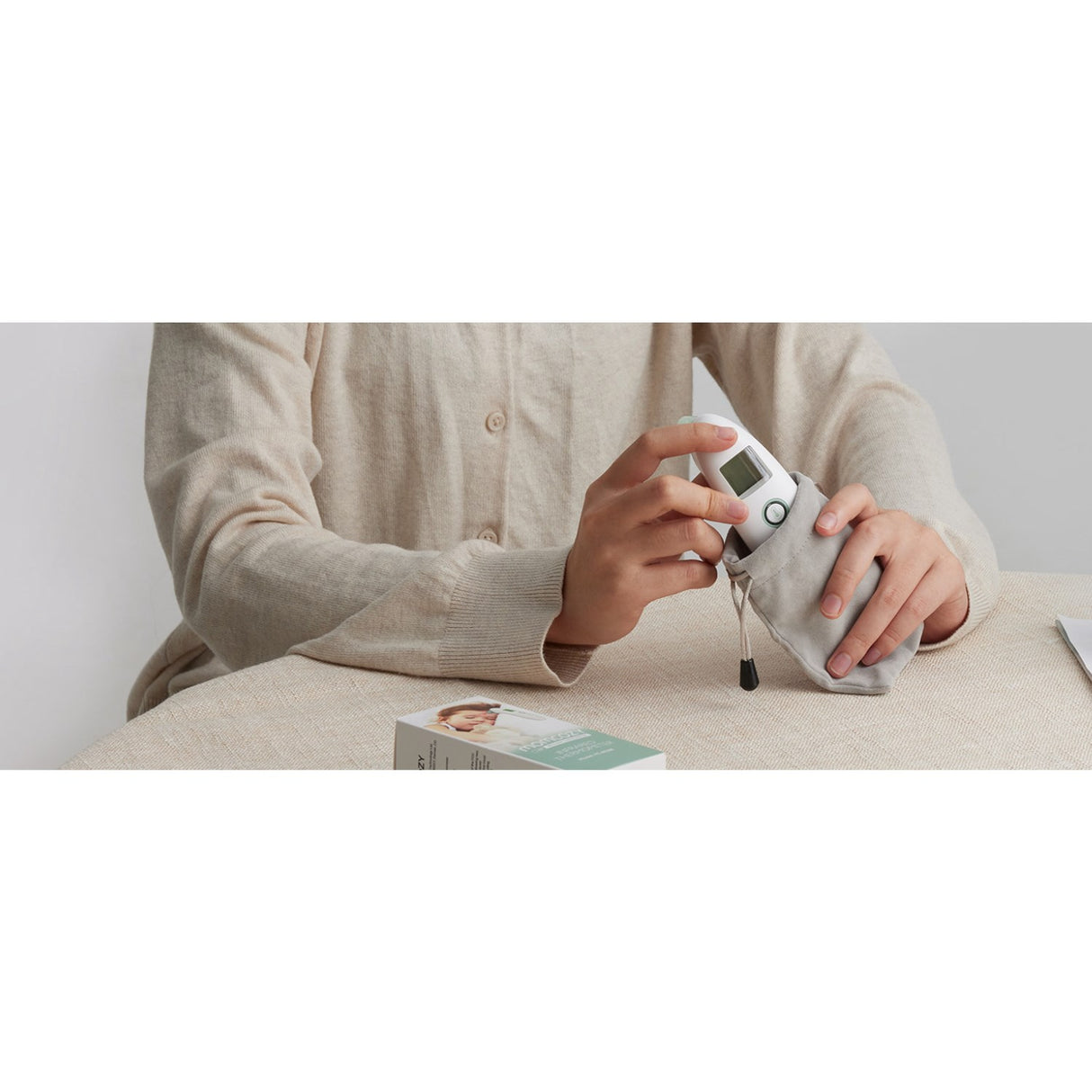 Momcozy Non-Contact Pande og Øre Termometer