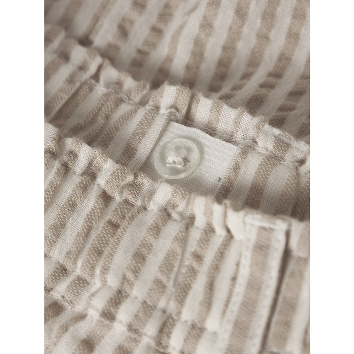 Lil'Atelier Coconut Milk Feather Gray Nmmfausto Shorts Lil