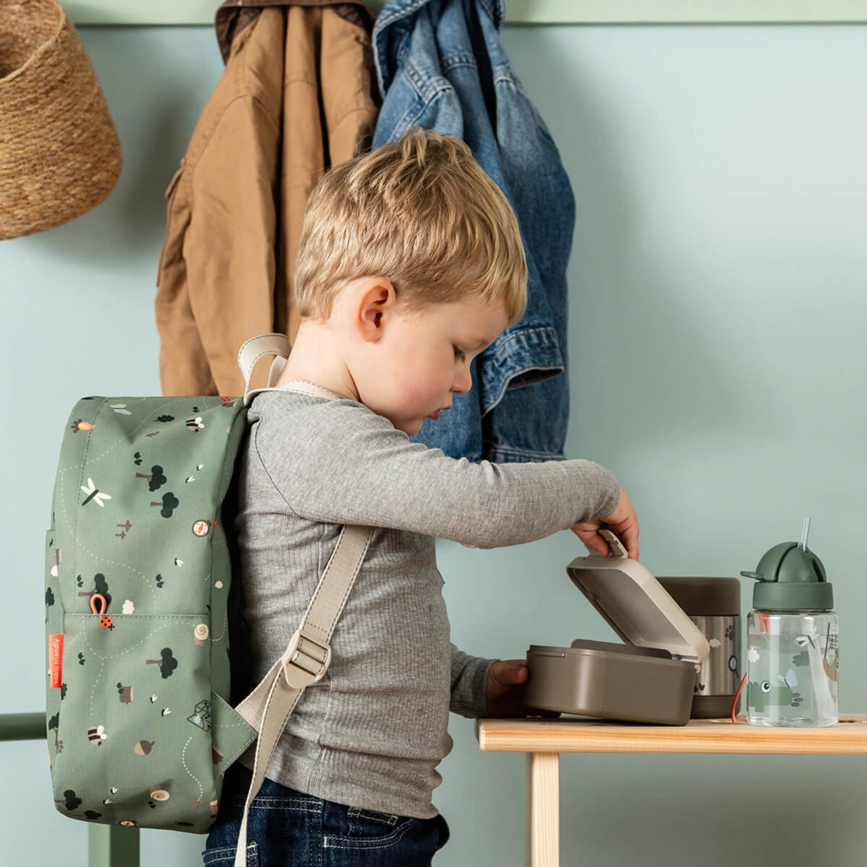 DonebyDeer Sand Tiny Trails Tiny Lunch Æske Med Snack Picks