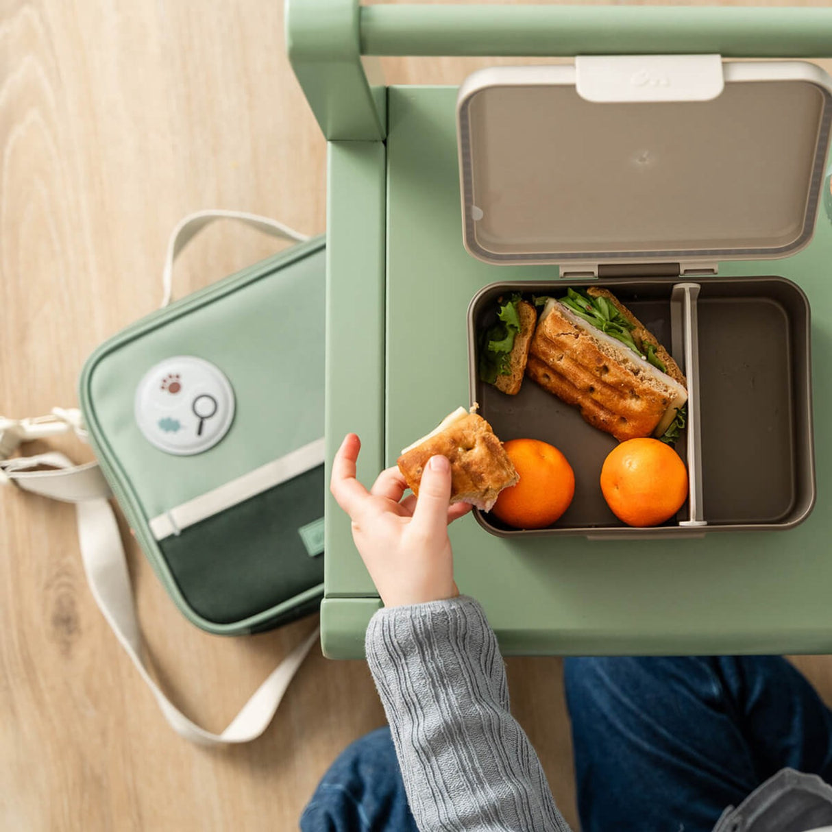 DonebyDeer Green Tiny Trails Insulated Lunch Taske