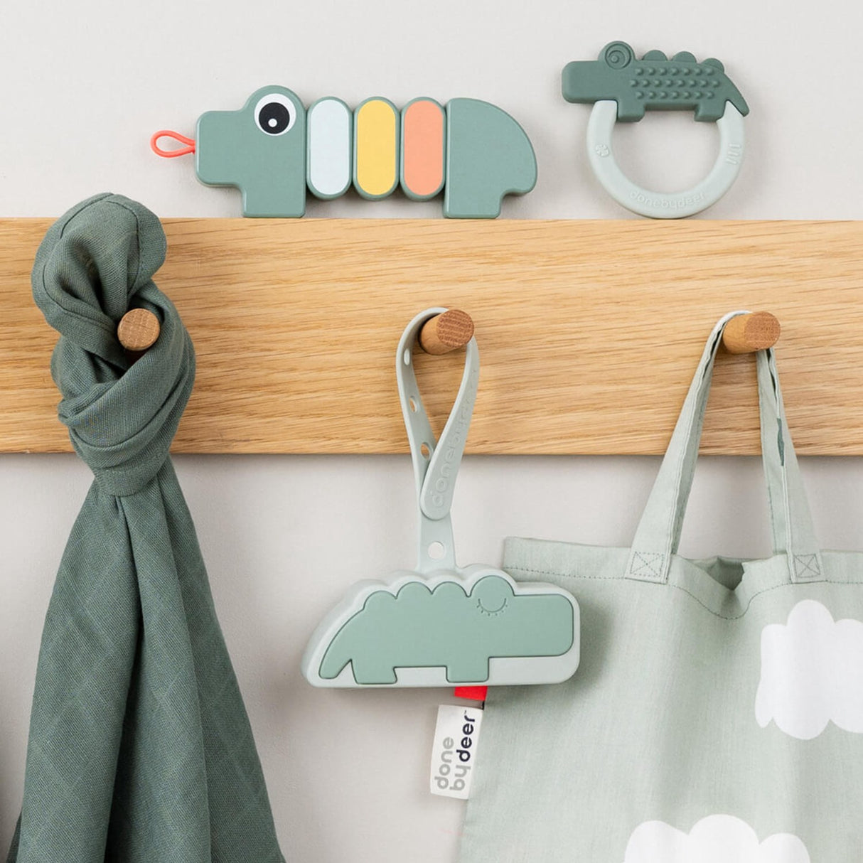 DonebyDeer Green Choco Silikone Sutteholder