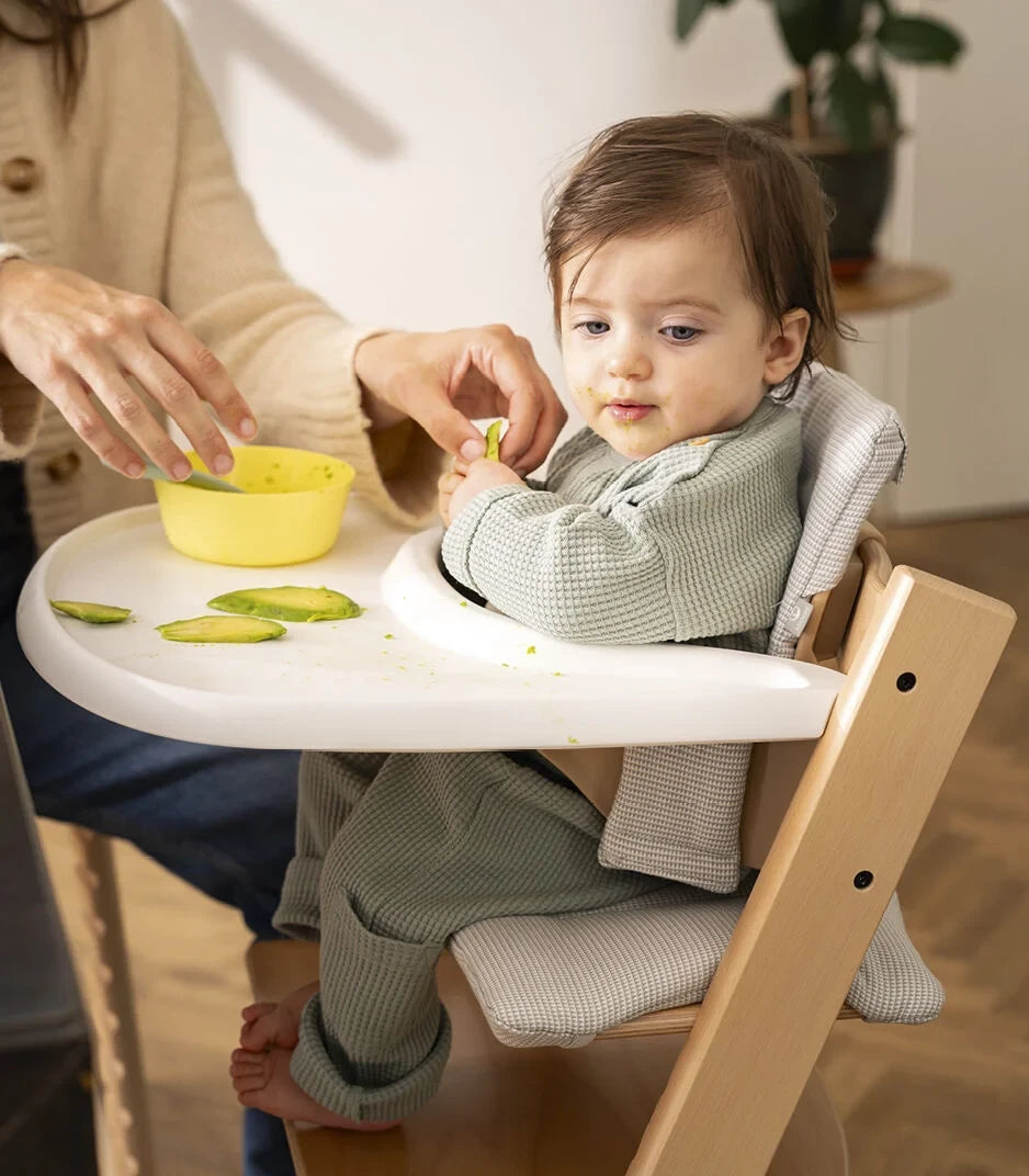 Stokke® Natural/White Tripp Trapp® Højstol + Baby Set² + Bakke Bundle