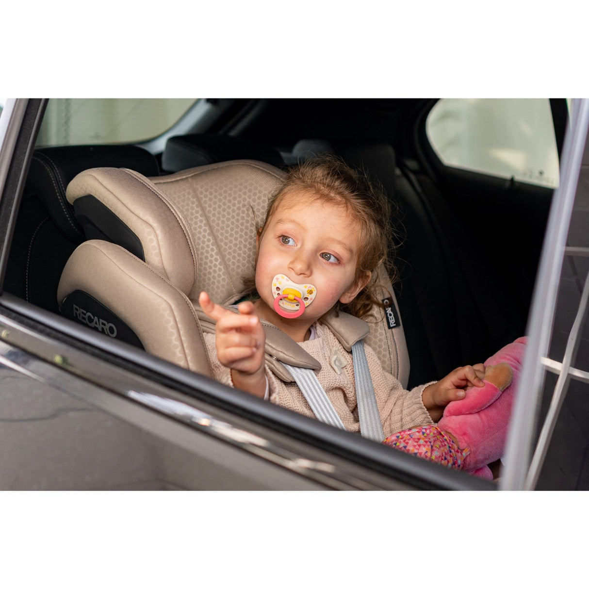 RECARO Elegant Beige Xenon 1 Bil Sæde