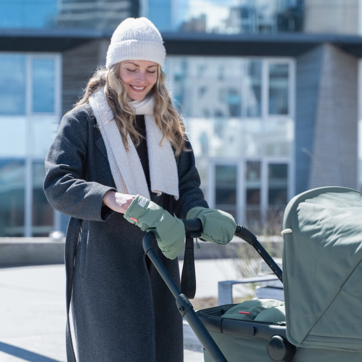 DonebyDeer Green Stroller Vanter