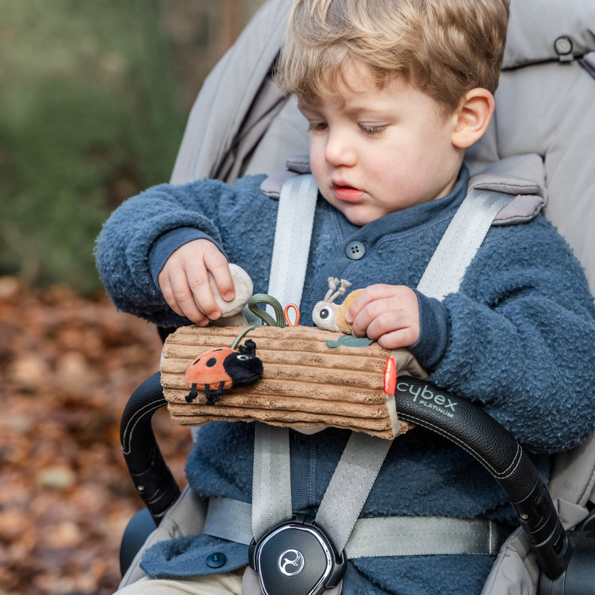 DonebyDeer Colour Mix Tiny Trails Stroller Activity Legetøj
