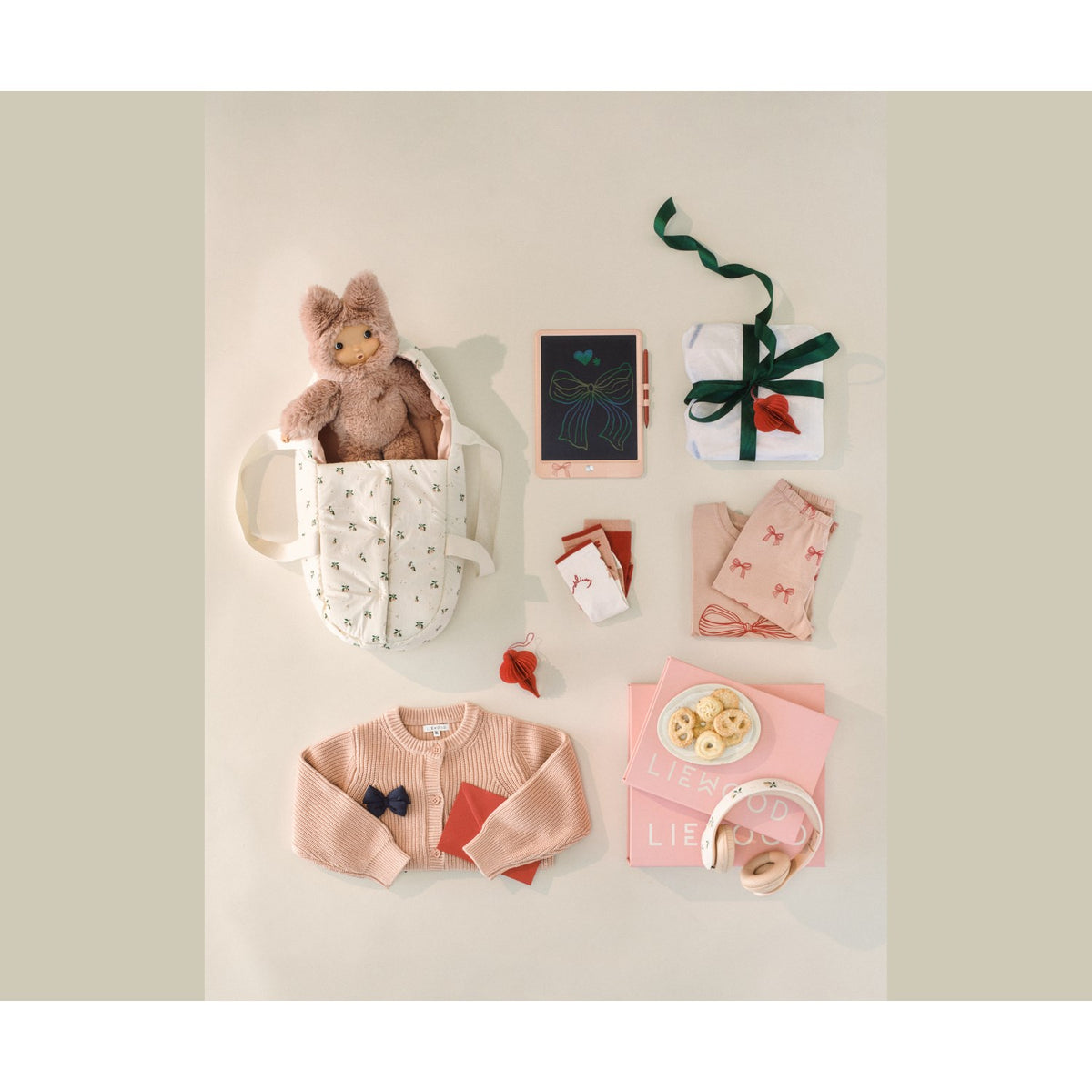 LIEWOOD Mini Me Peach / Seashell Melisse Dukke Lift