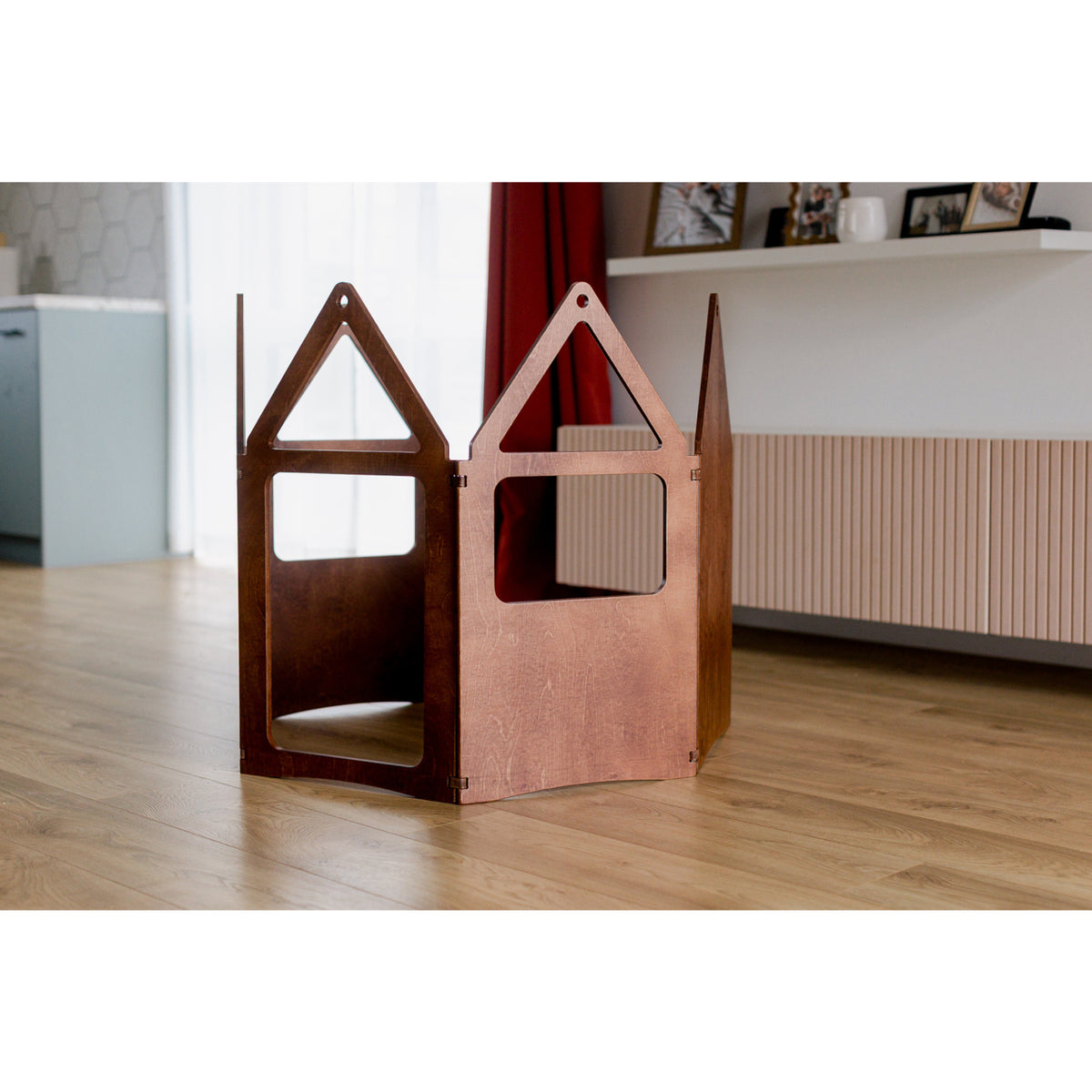 Duck Woodworks Honey Glaze Zig Zag House Plus