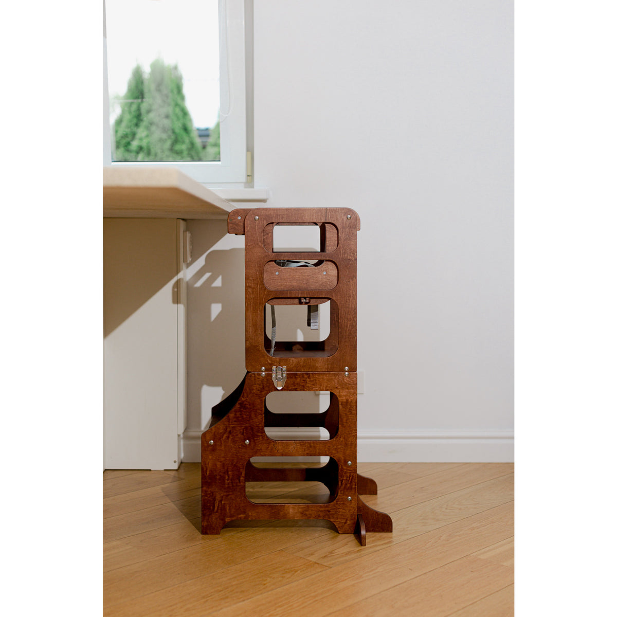 Duck Woodworks Honey Glaze Foldbar Køkken Læringstårn Stained Med Højstol Addon Sæt