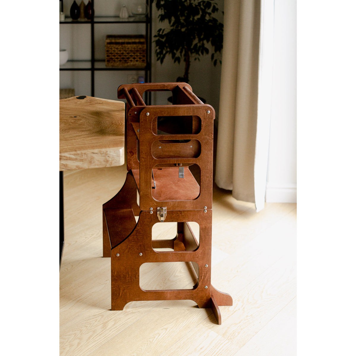 Duck Woodworks Honey Glaze Foldbar Køkken Læringstårn Stained Med Højstol Addon Sæt