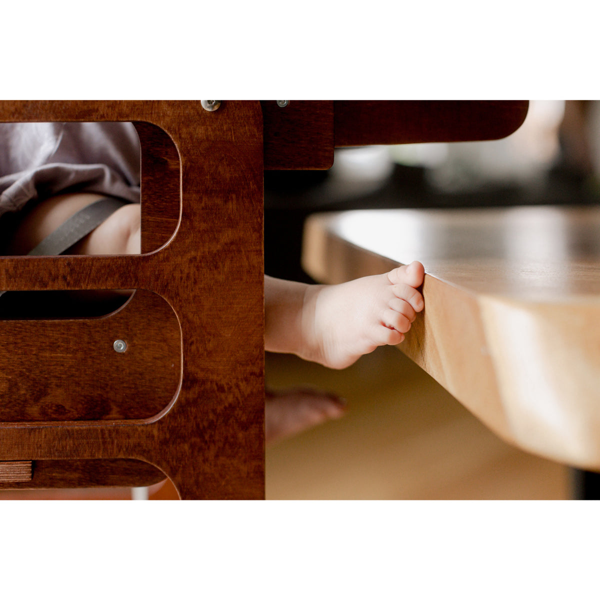 Duck Woodworks Honey Glaze Foldbar Køkken Læringstårn Stained Med Højstol Addon Sæt