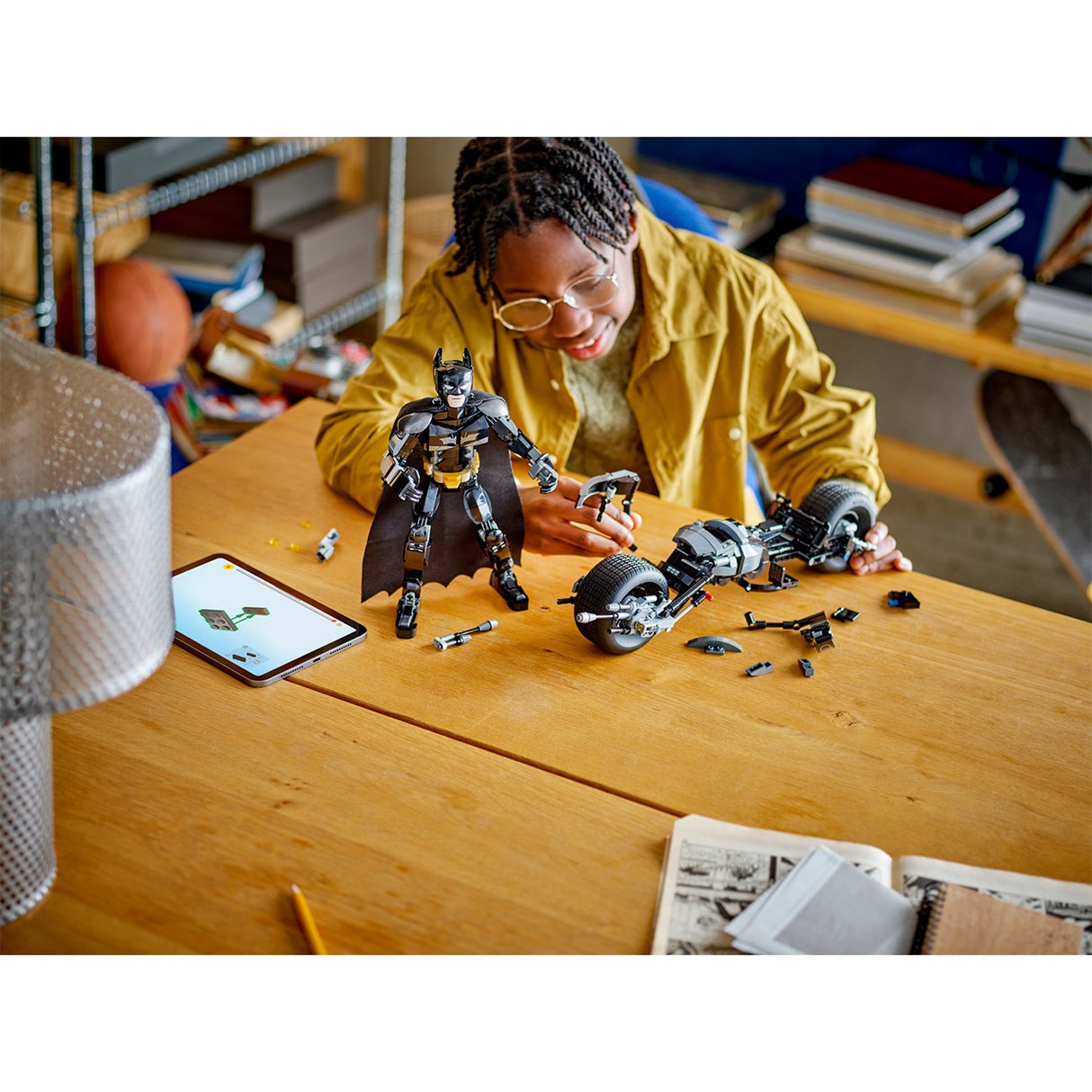 LEGO® Marvel Byg selv-figur af Batman™ og Batpod-motorcyklen