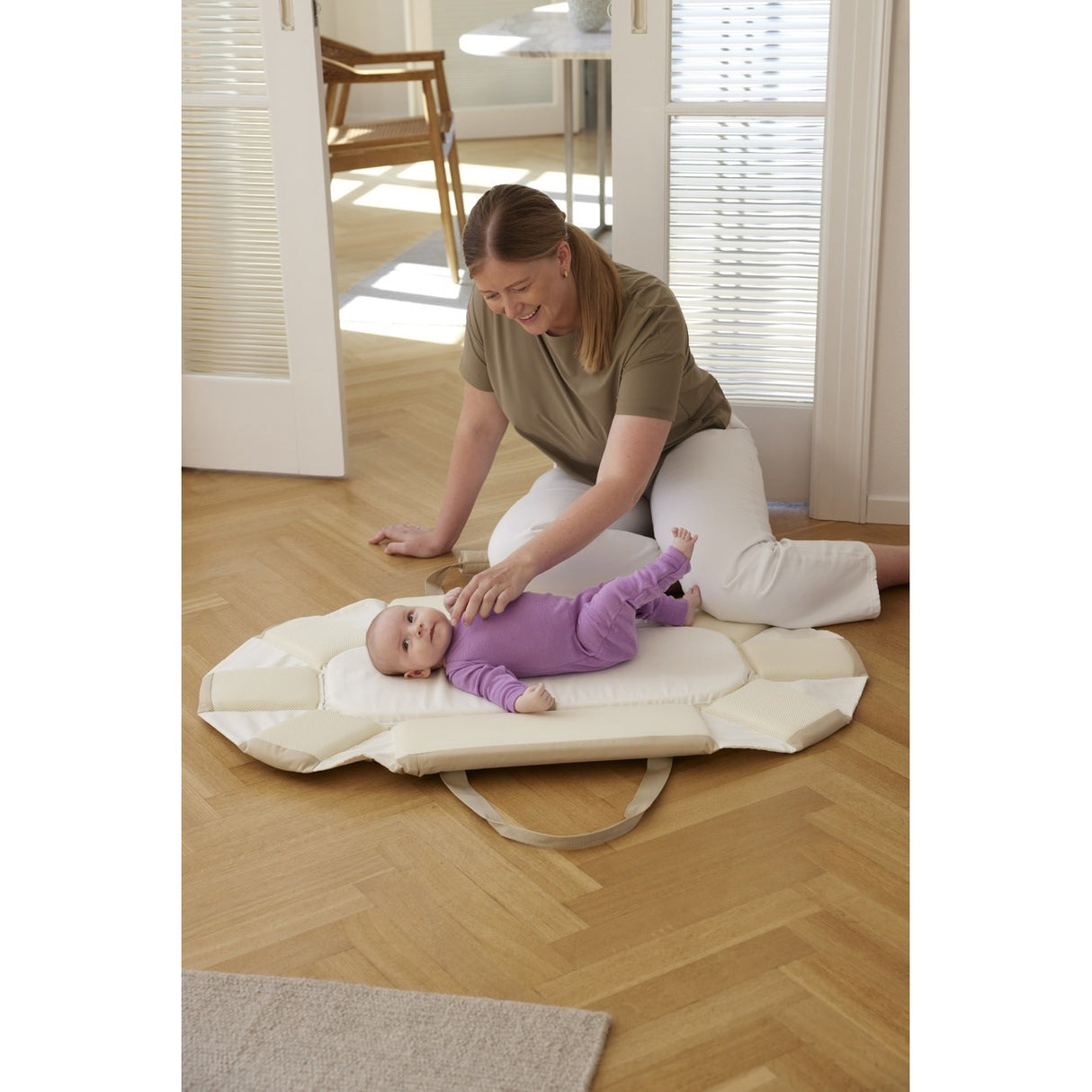 MEMBANTU Nature Babylift