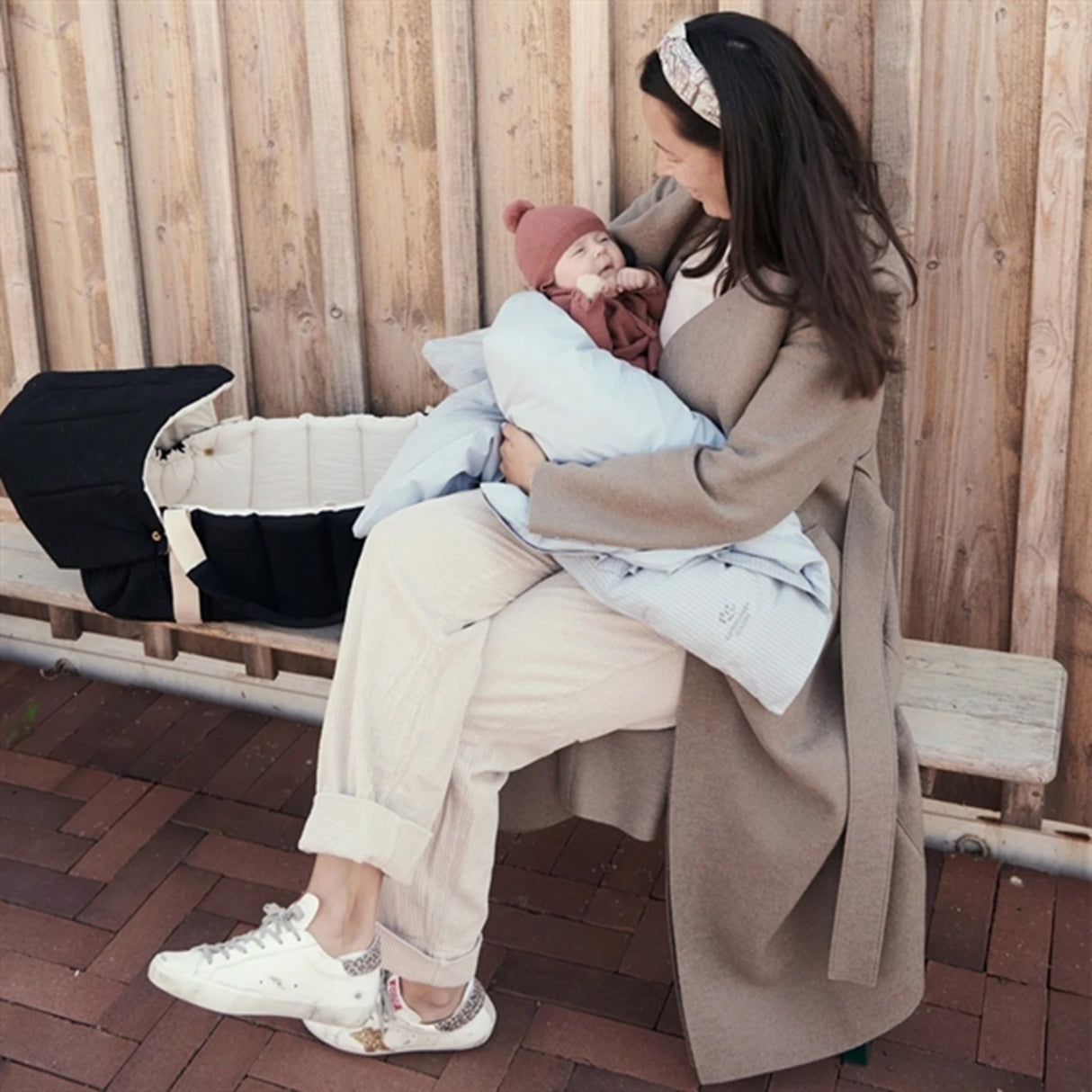 Copenhagen Multifunktionel Kaleche til Babylift Black Solid w. Creme Stripe