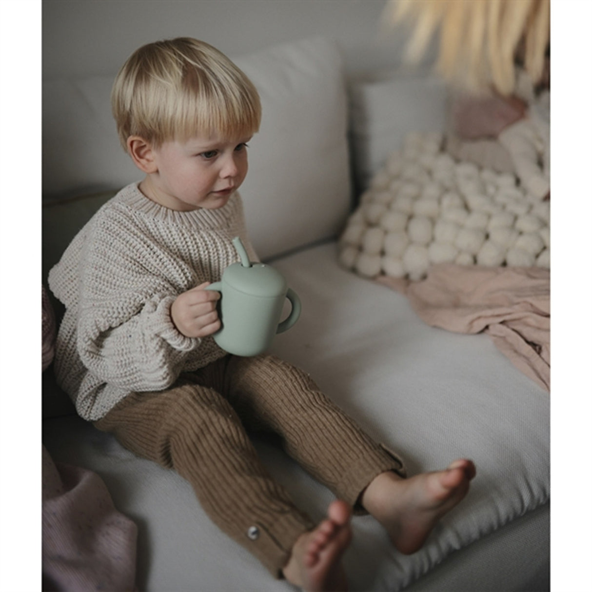 Mushie Silikone Drikkekop m. Sugerør Cambridge Blue