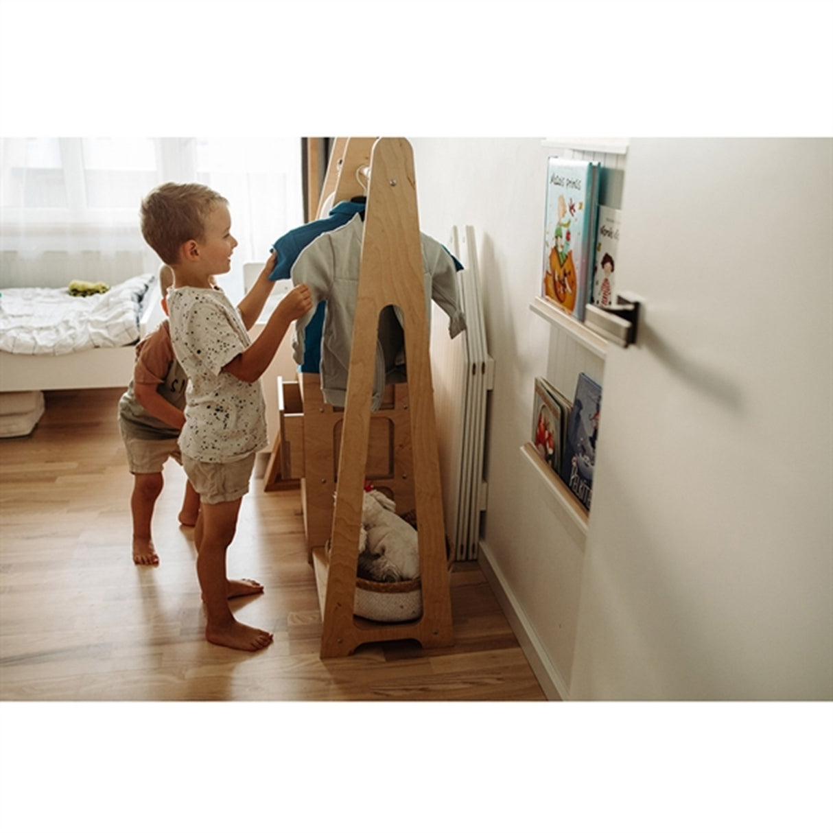 Duck Woodworks Børnegarderobe m. Skuffer Natural