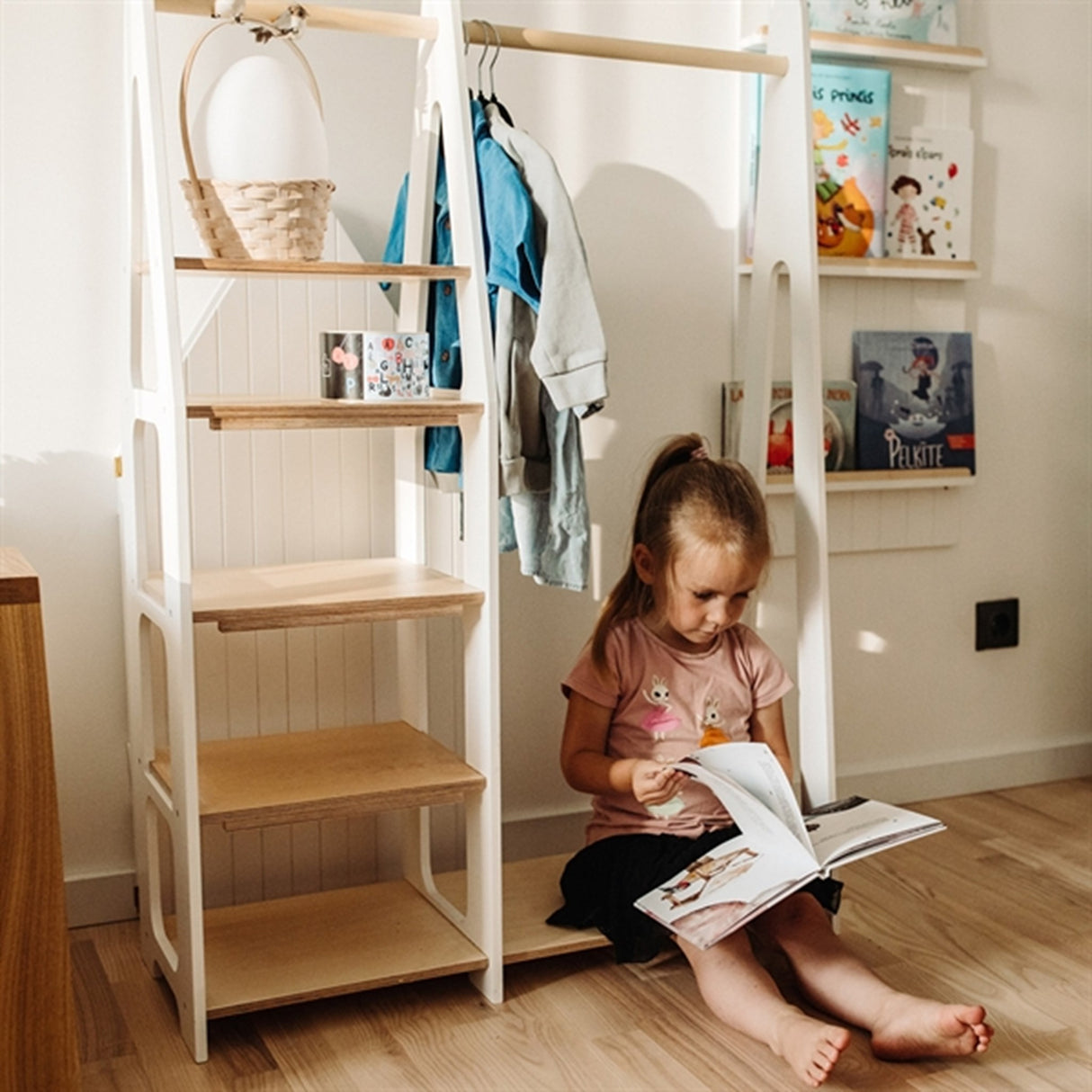 Duck Woodworks Børnegarderobe u. Skuffer White