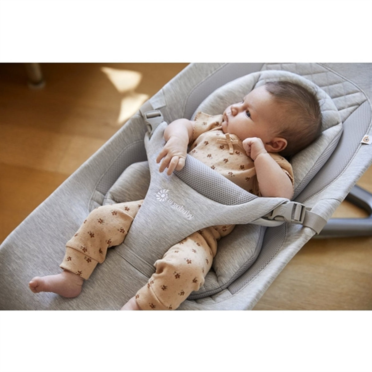 Ergobaby Evolve 3-I-1 Skråstol Light Grey
