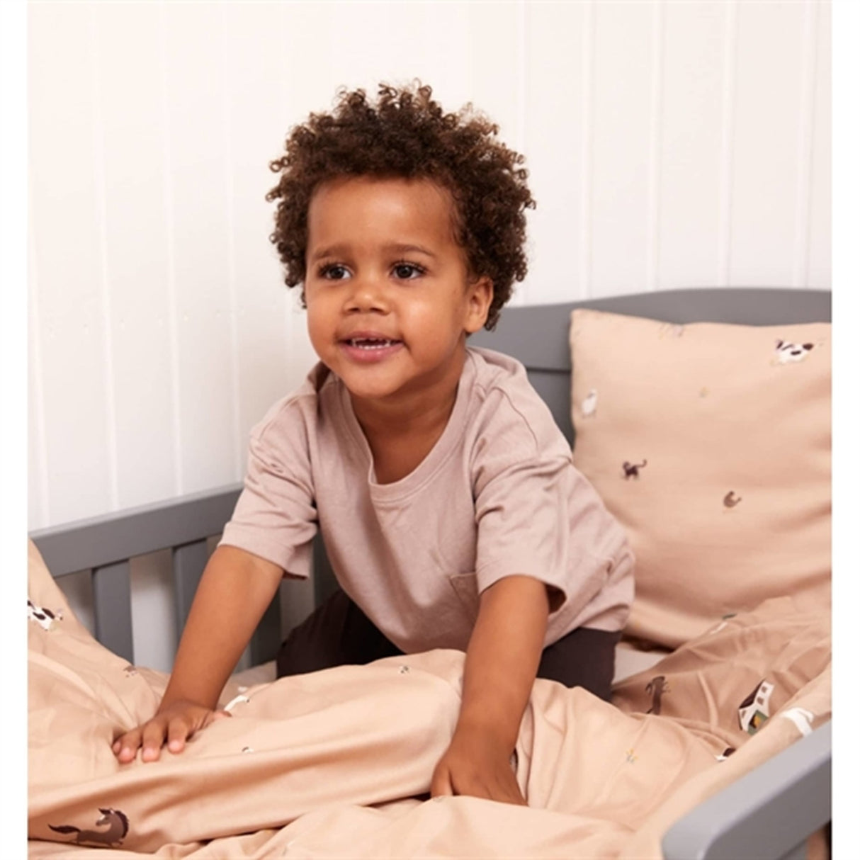 FILIBABBA Sengetøj Magic Farm