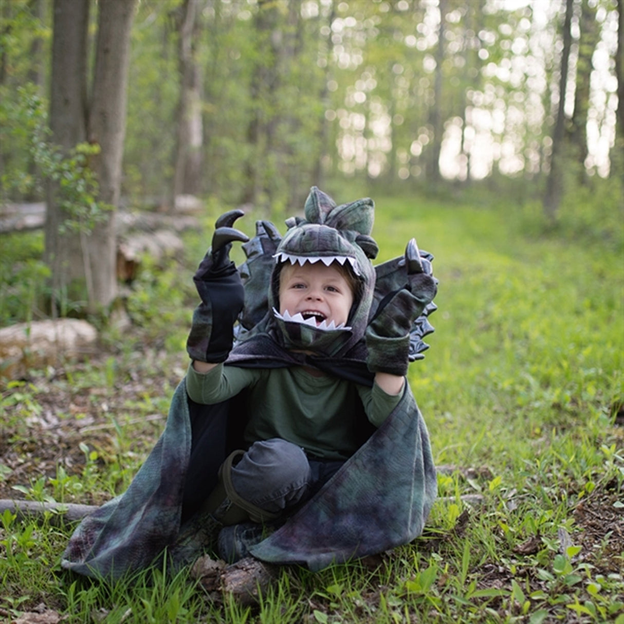 Great Pretenders Grandasuarus Dilophosaurus Kappe