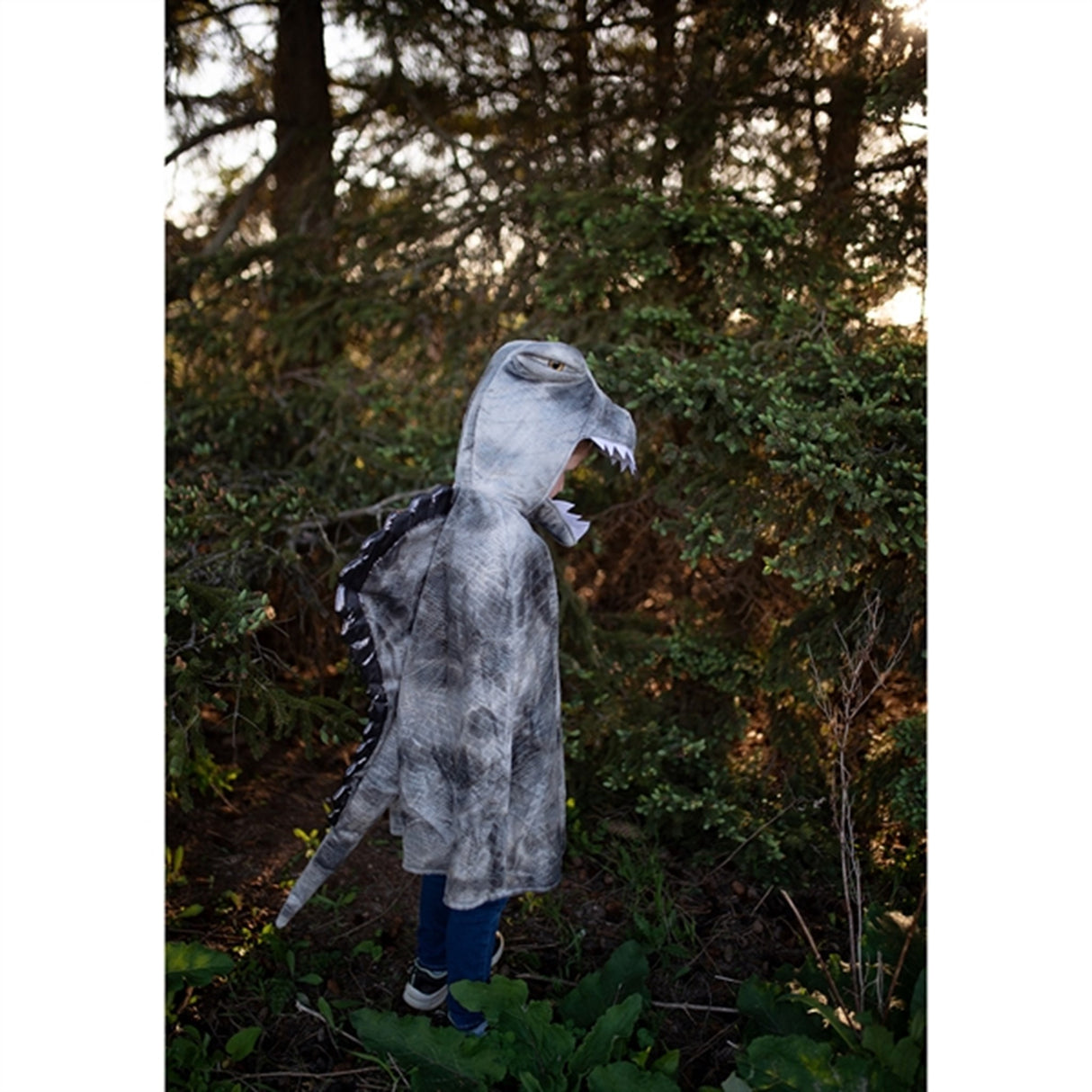 Great Pretenders Grandasaurus Spinosaurus Kappe