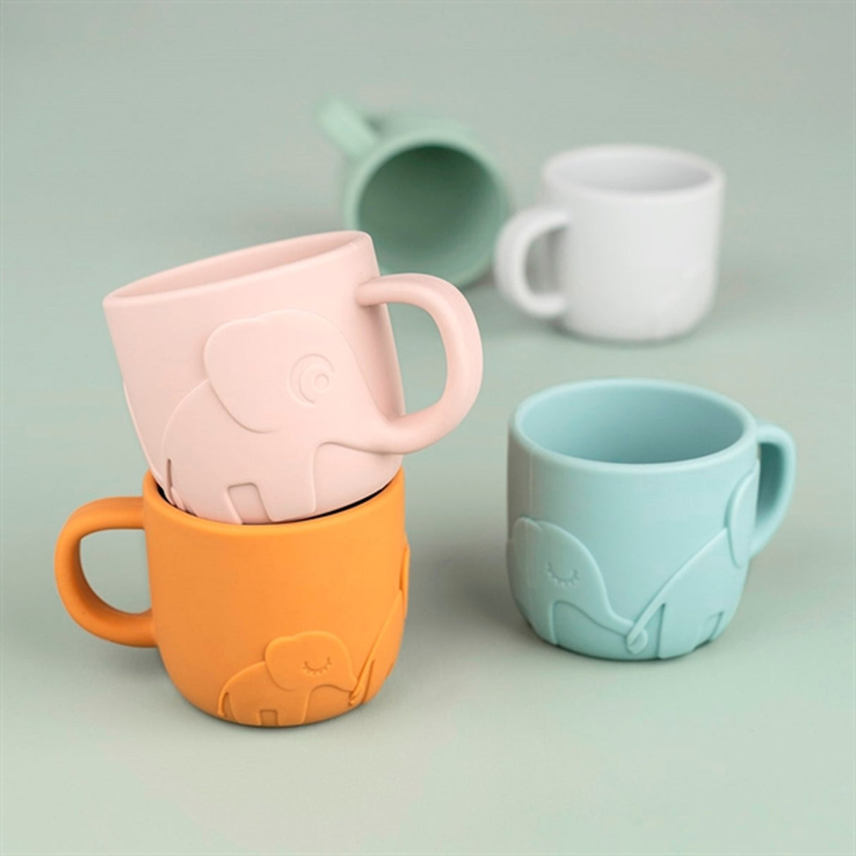 Done by Deer Peekaboo Kop Elphee Powder