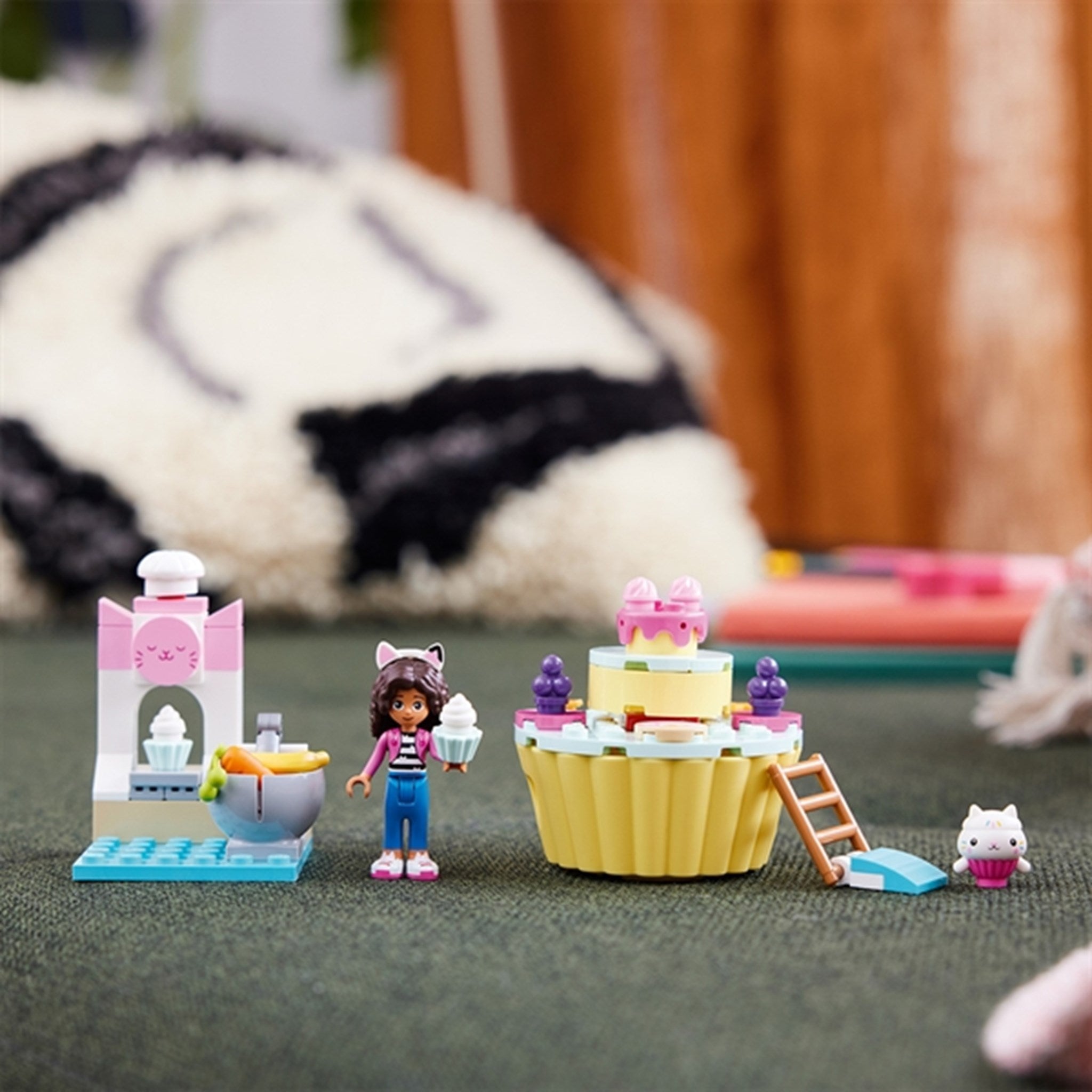 LEGO® Gabby's Dollhouse Sjov Mums med Muffins 7