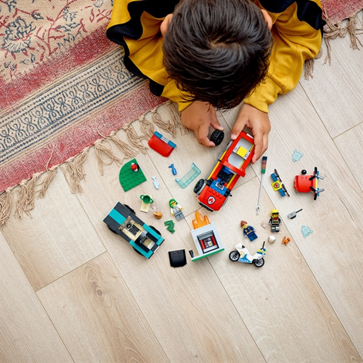 LEGO® City Brandslukning og Politijagt