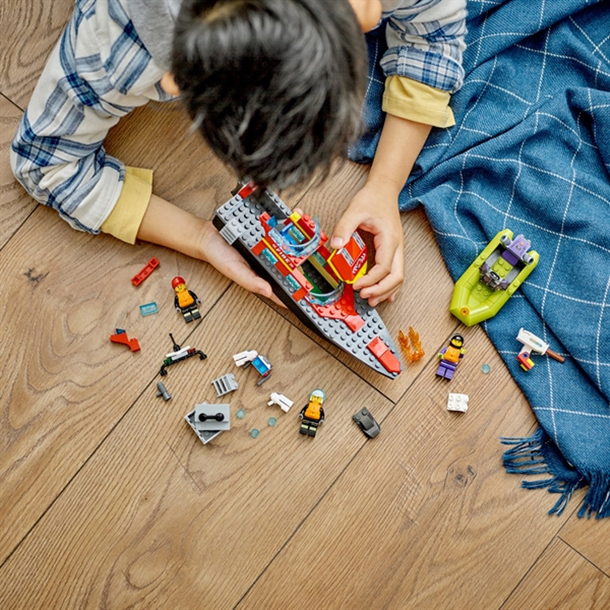 LEGO® City Brandvæsnets Redningsbåd