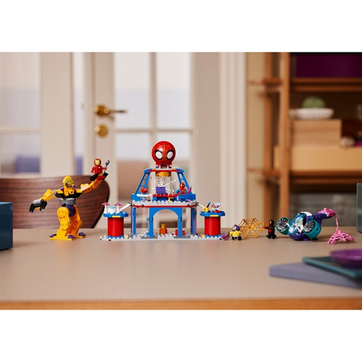 LEGO® Marvel Team Spideys Netspinder Hovedkvarter