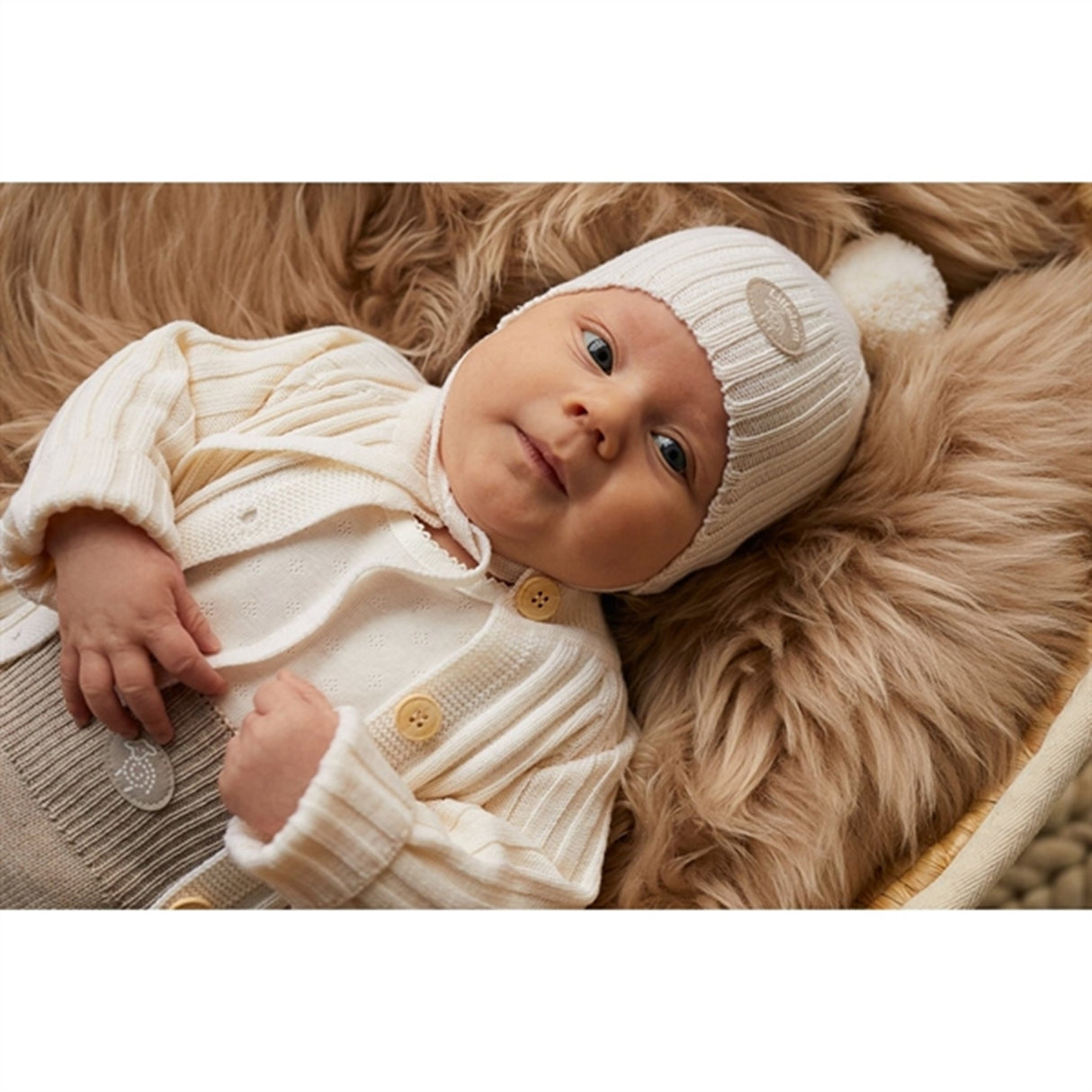 Lillelam Hue Baby Natur Cremet Hvid