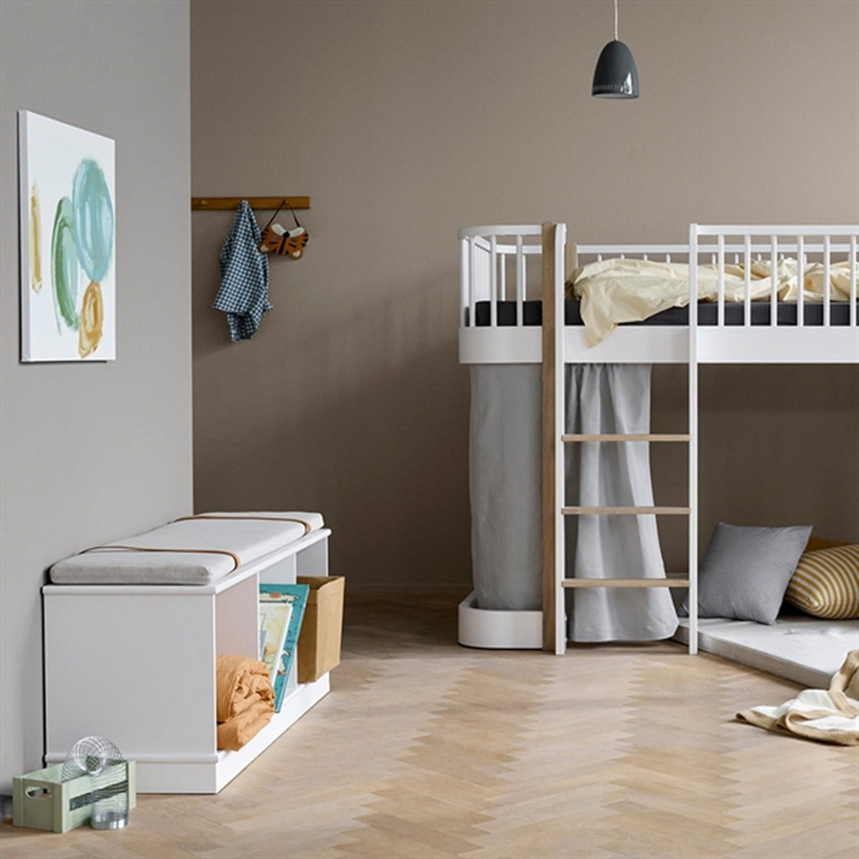 Oliver Furniture Wood Reol 3x1 m. Sokkel