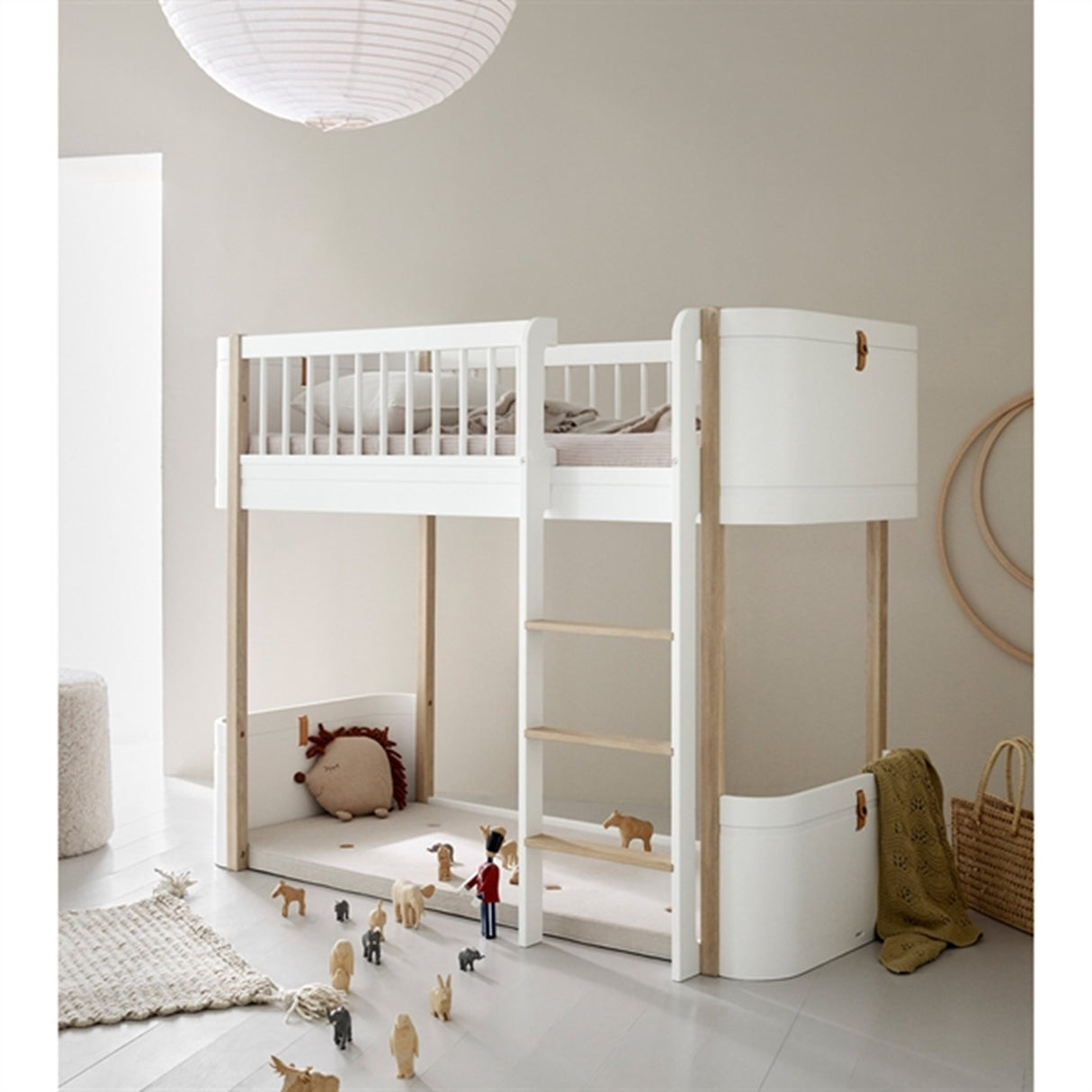 Oliver Furniture Wood Mini+ Halvhøj Seng Hvid/Eg