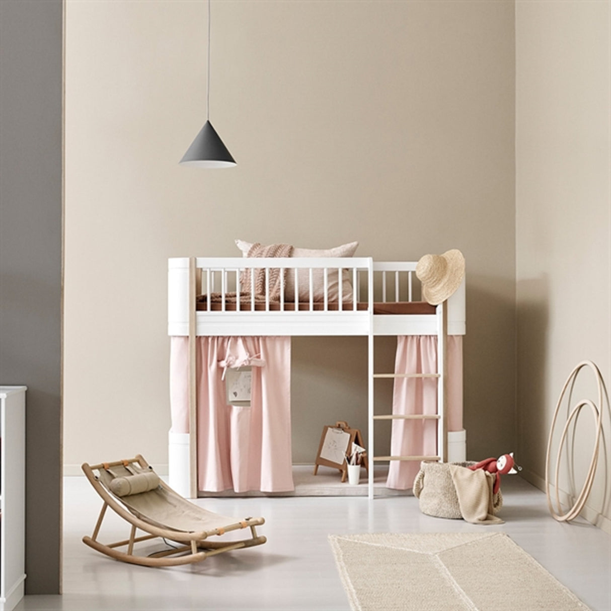 Oliver Furniture Wood Mini+ Halvhøj Seng Hvid/Eg