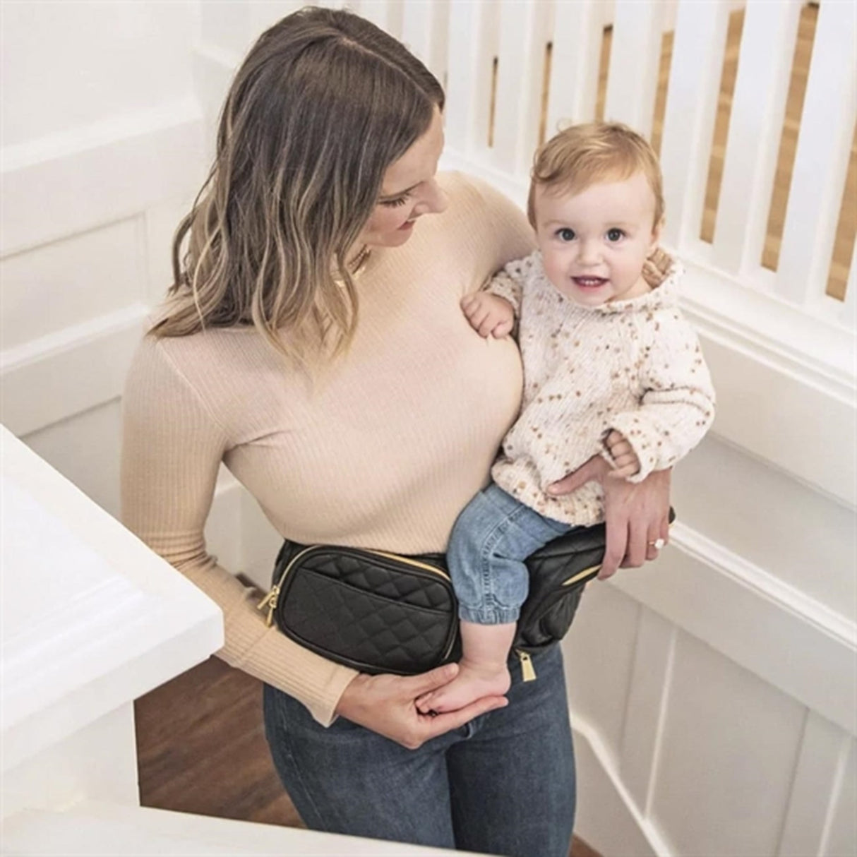 Tushbaby V2 Hip Carrier Vegan Leather Black