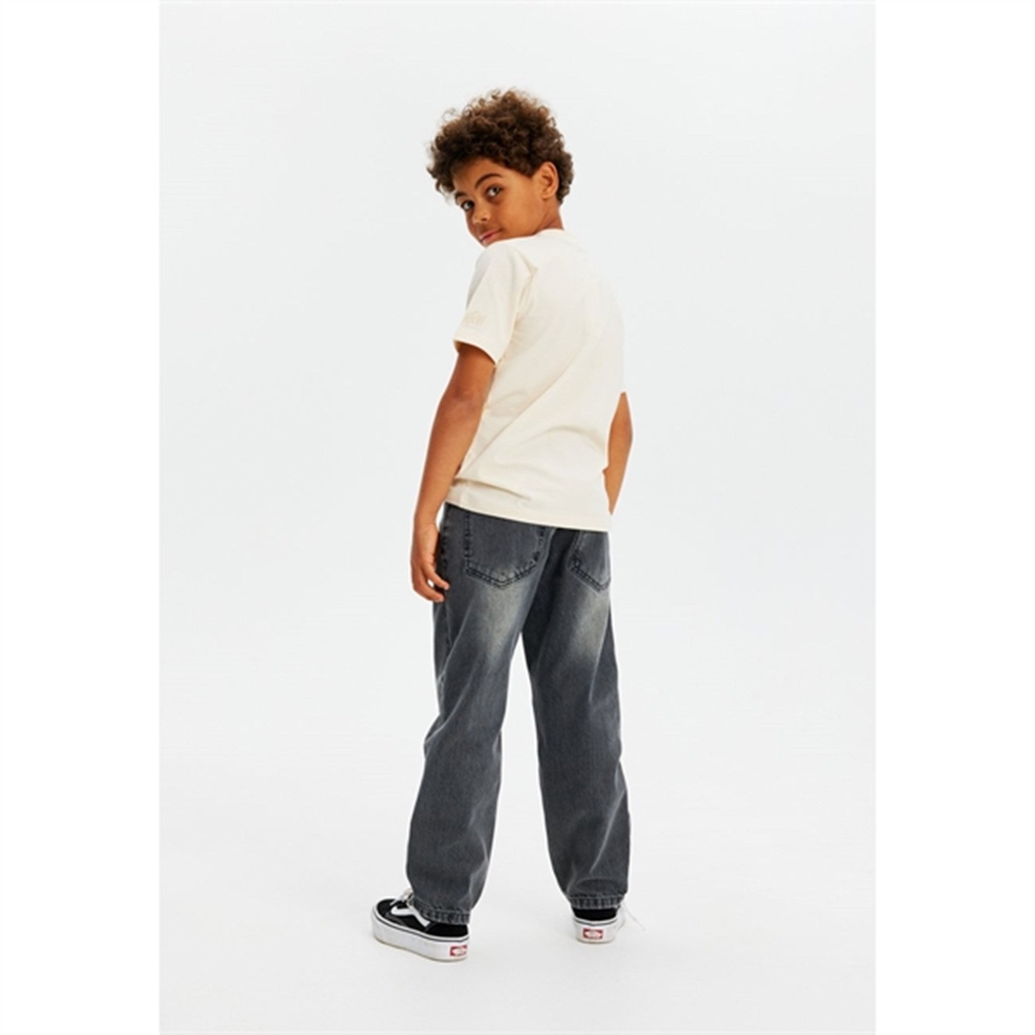The NEW Medium Grey Re:turn Loose Fit Jeans 4