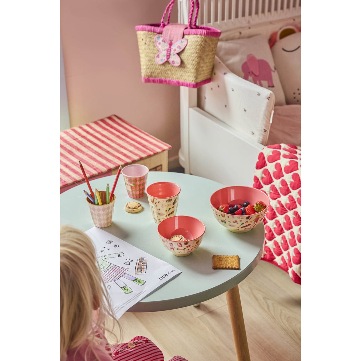 Rice Melamin Kop Med Pink Musik Band Print - Medium - 250 Ml