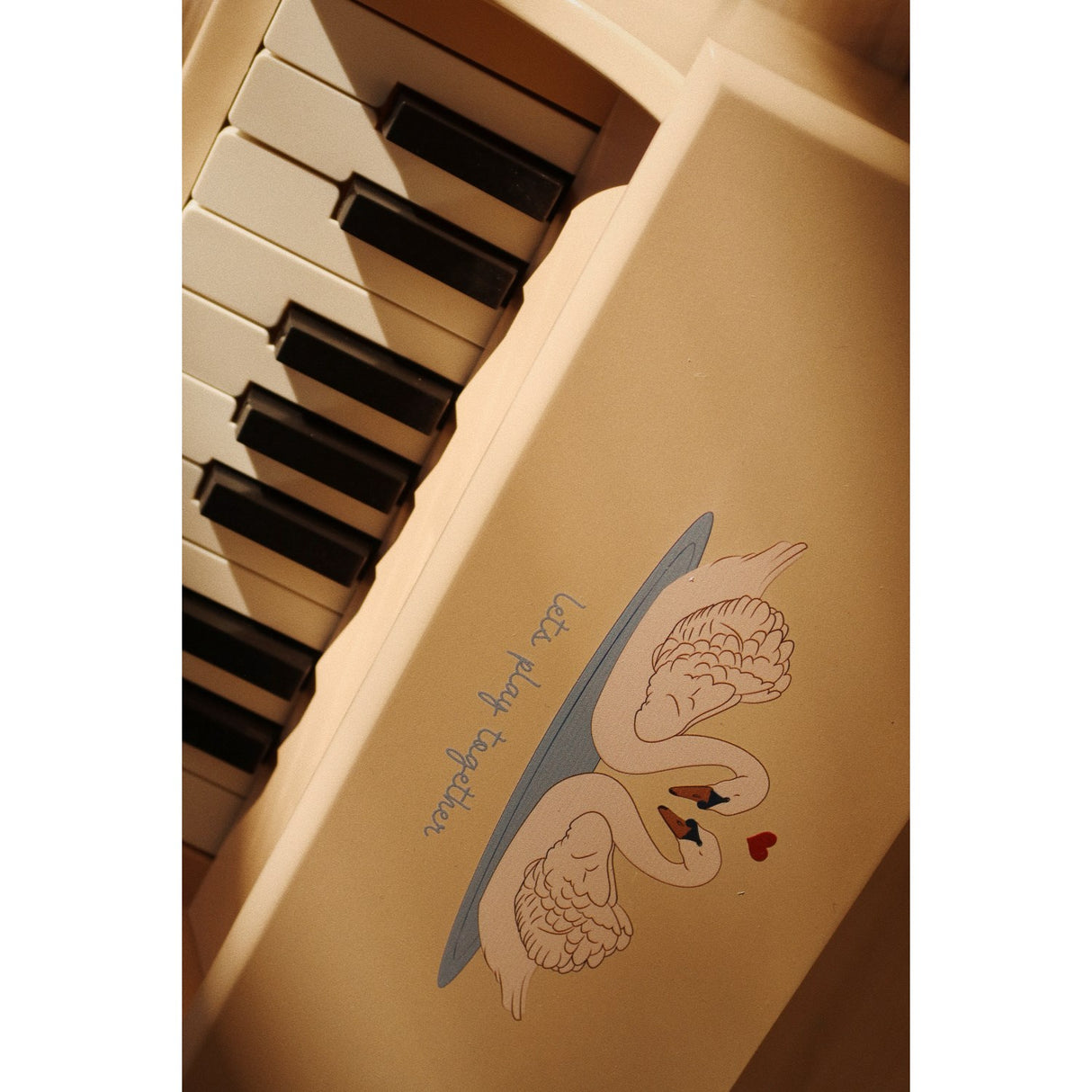 Konges Sløjd Swan  Piano Fsc 100