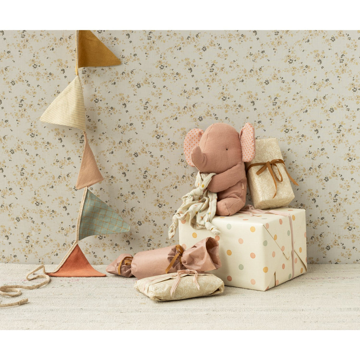 Maileg Lullaby Friends, Elefant - Gammel Rosa