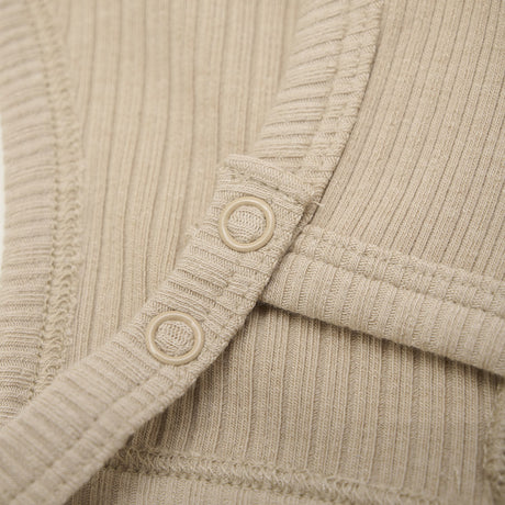 Huttelihut Irish Cream Babyhjelm rib